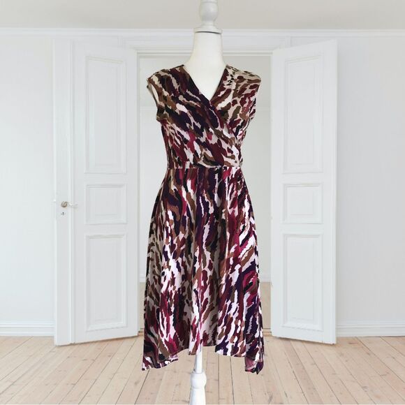 Maggy L Petite Colorful Printed Dress Sleeveless Crisscross Size 8P - Picture 1 of 7